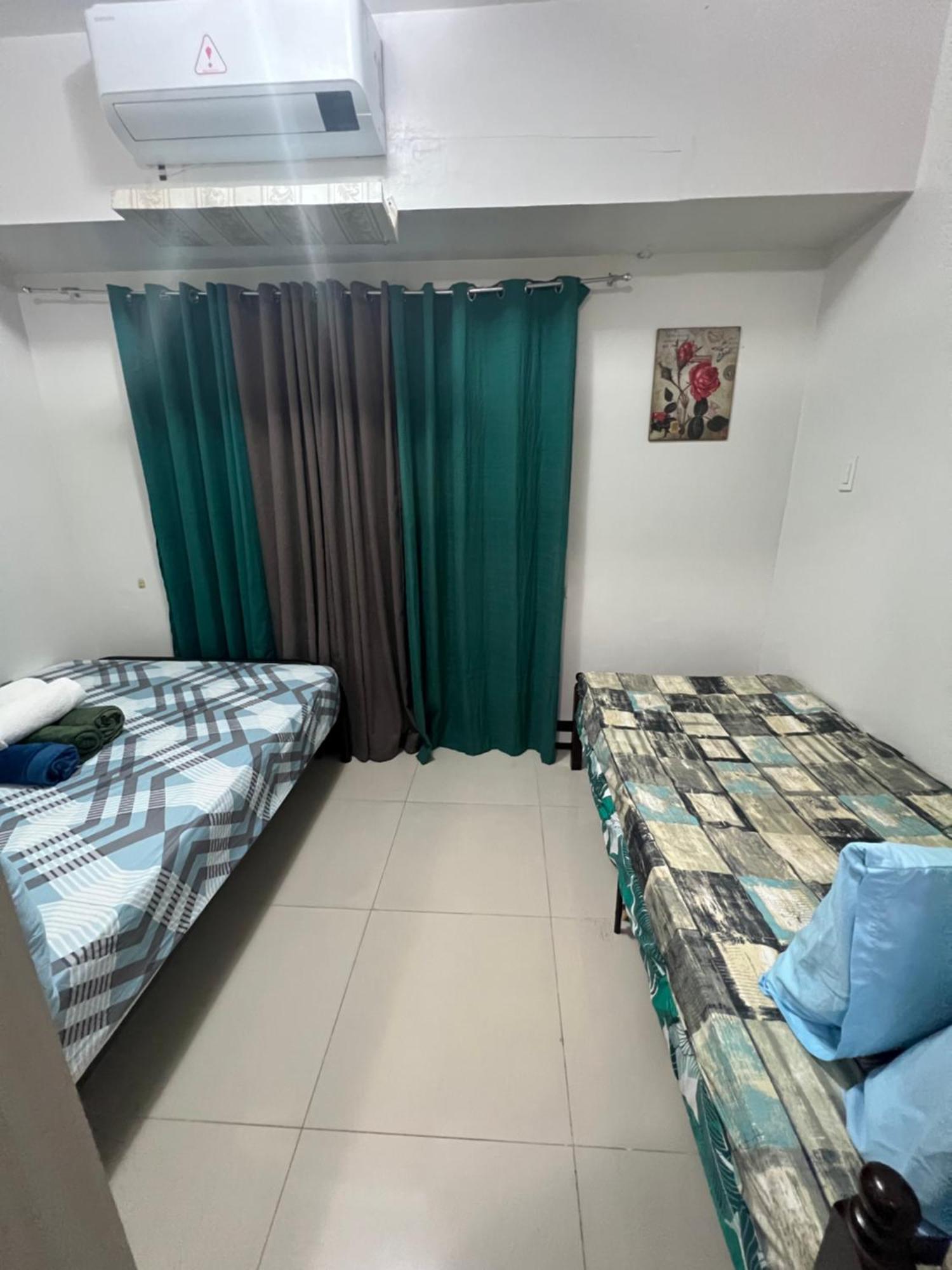Sea Residences At Jireh Pasay Esterno foto