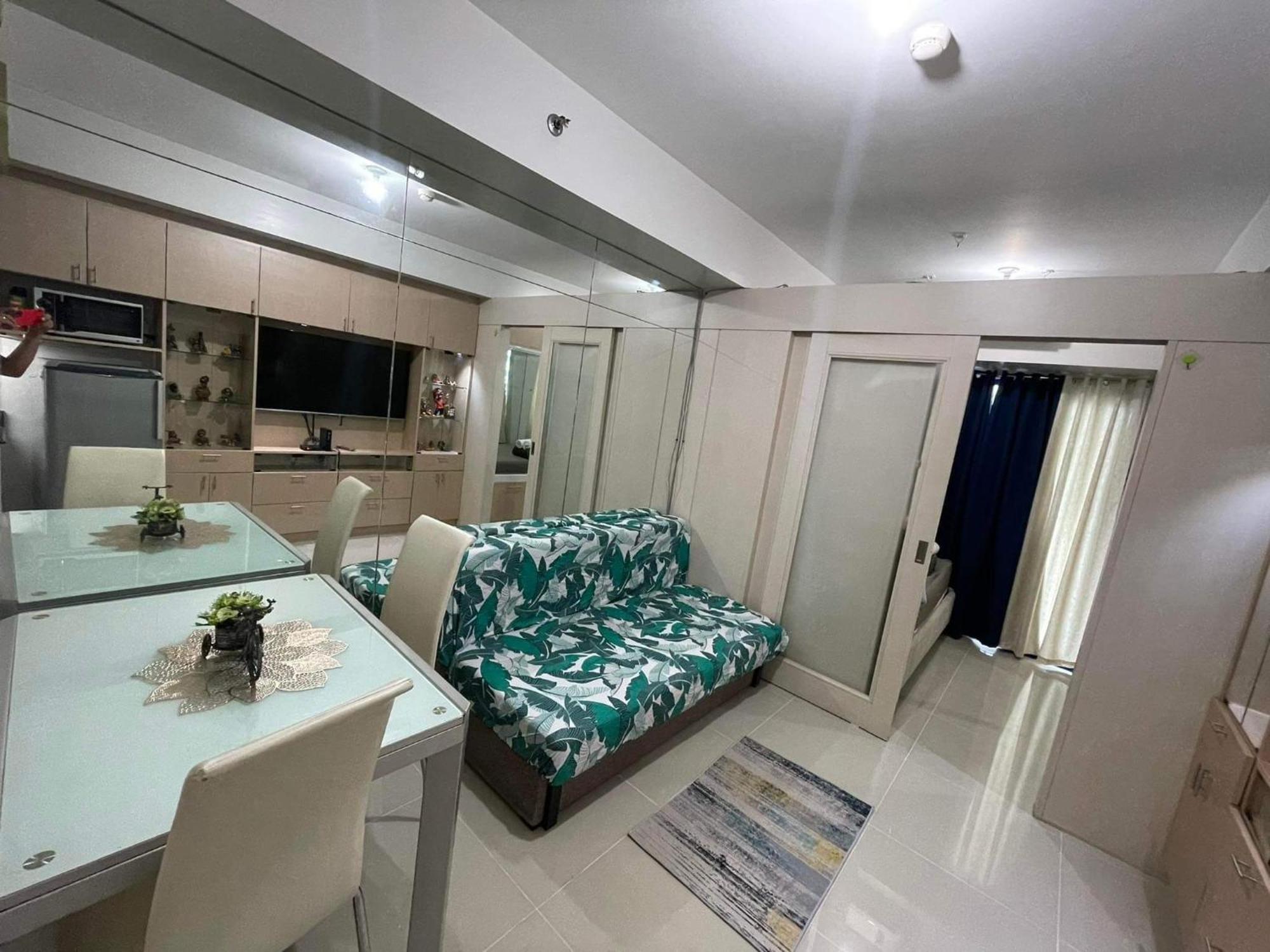 Sea Residences At Jireh Pasay Esterno foto